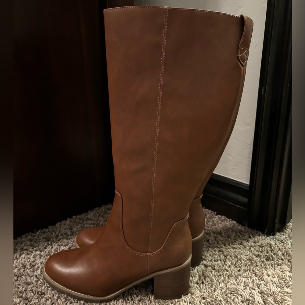 TARGET Camel Color Heeled Wide Calf Knee High Boots Size 8 NWOT